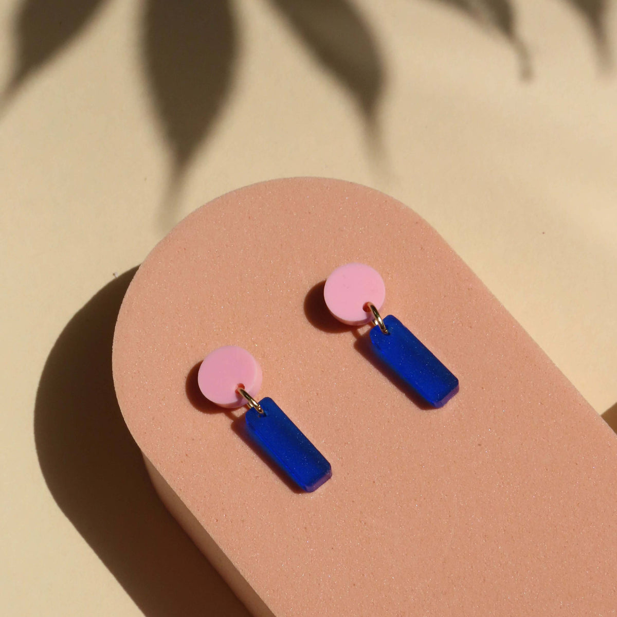 Niemalsmehrohne - Mini Sticks Statement Ohrringe - rosa tintenblau