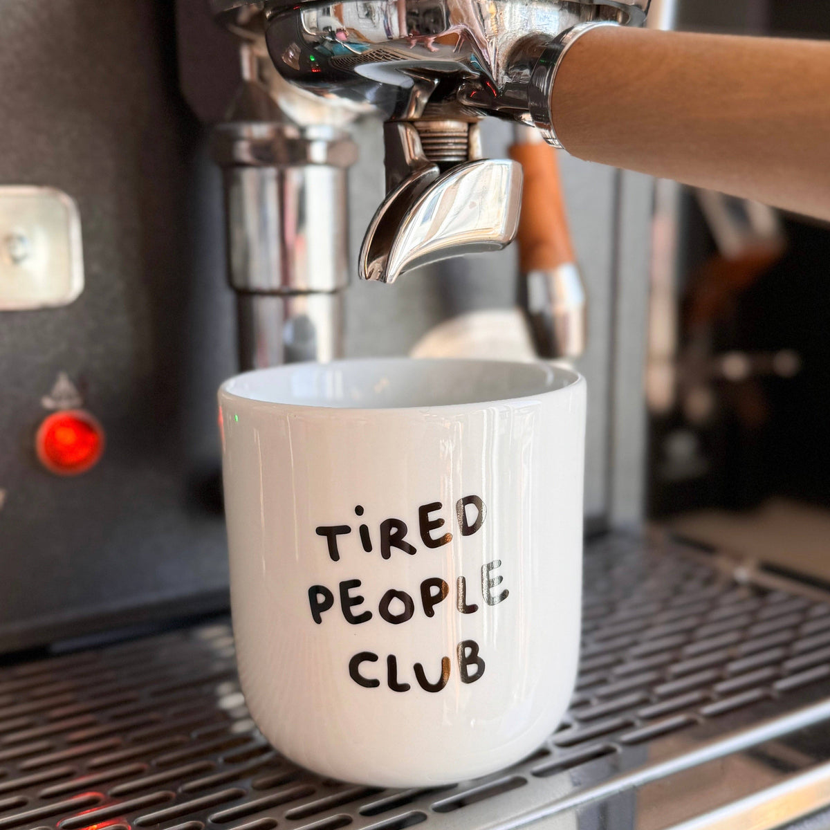 Frau Hansen - Becher Tired People Club