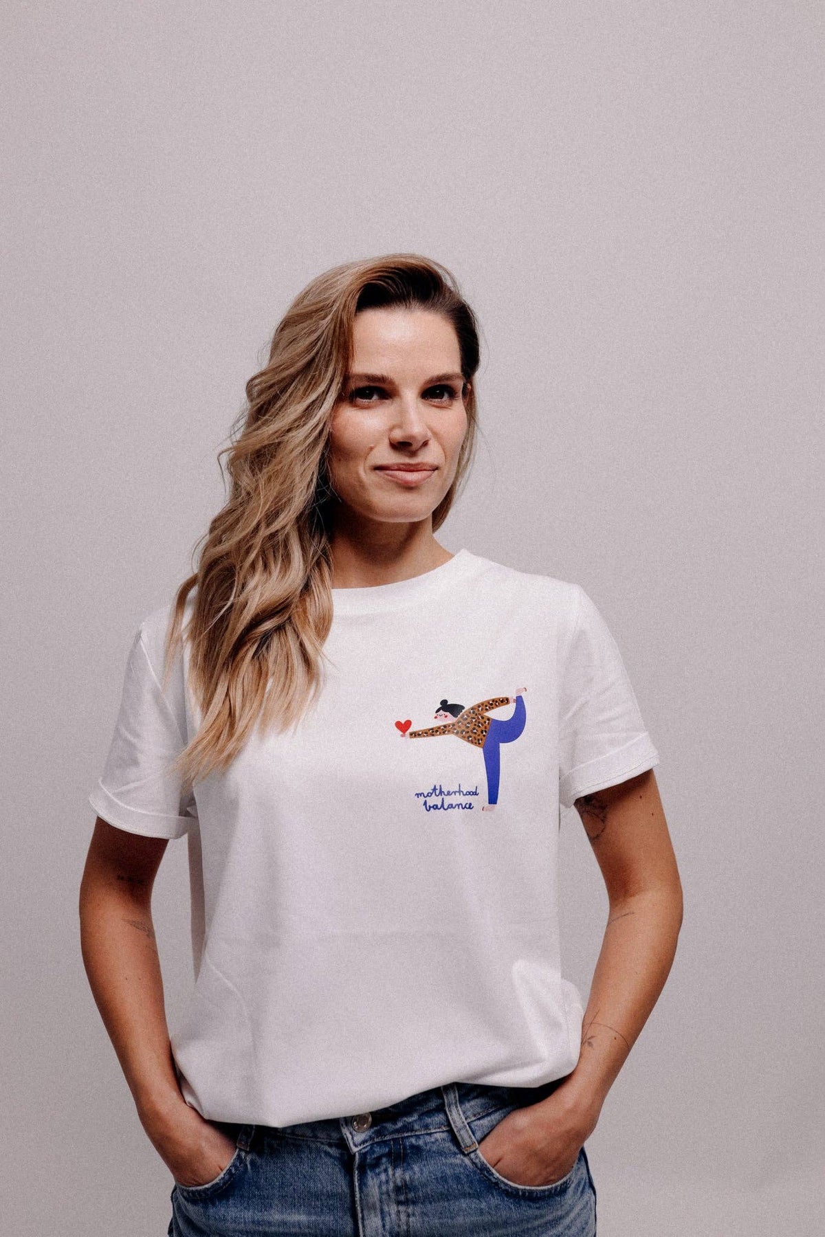 Don't grow up 'BALANCE' auf weiss T-SHIRT