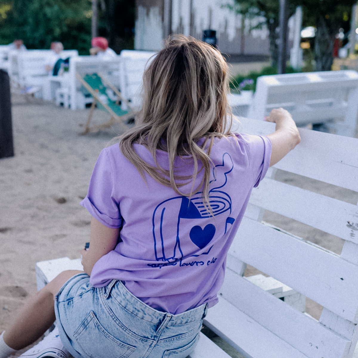 Dont grow up BIG COFFEE LOVER AUF LILA - ERWACHSENEN T-SHIRT