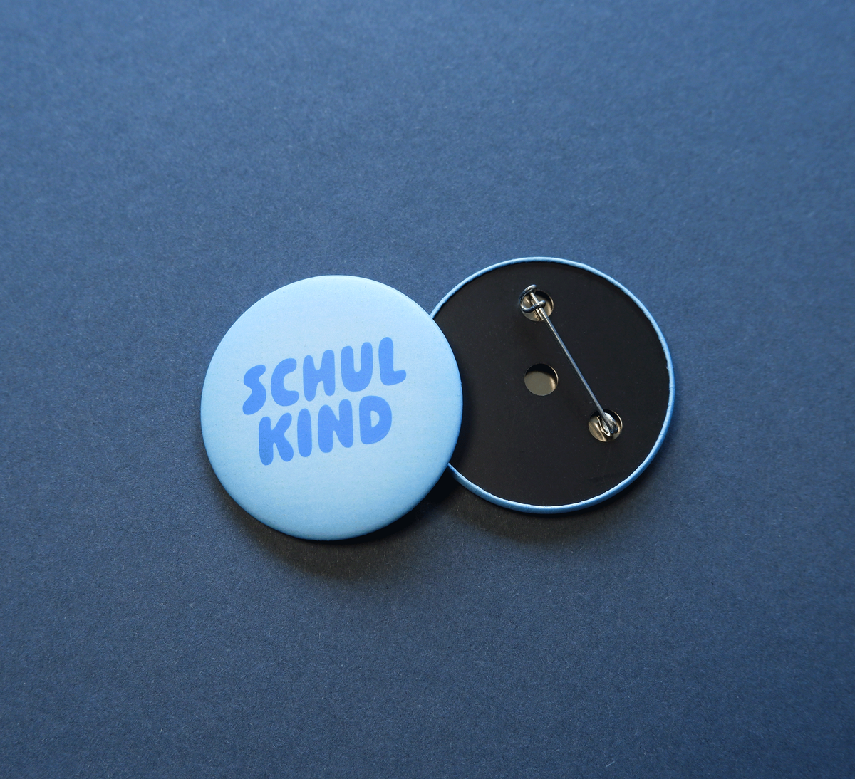 tinyday - Button "Schulkind blau"