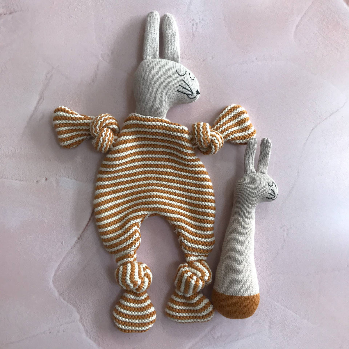Sophie Home - Baby Rassel 'pink Rabbit'