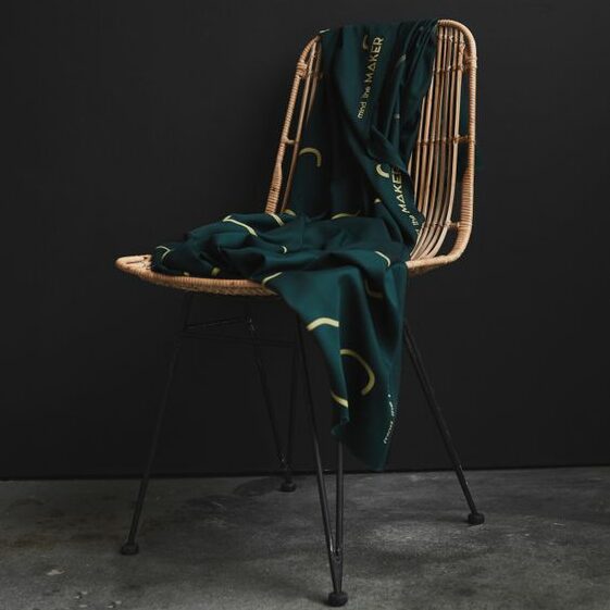 Studio du. Viskoserock 'Doodle lines bottle green' Midilänge