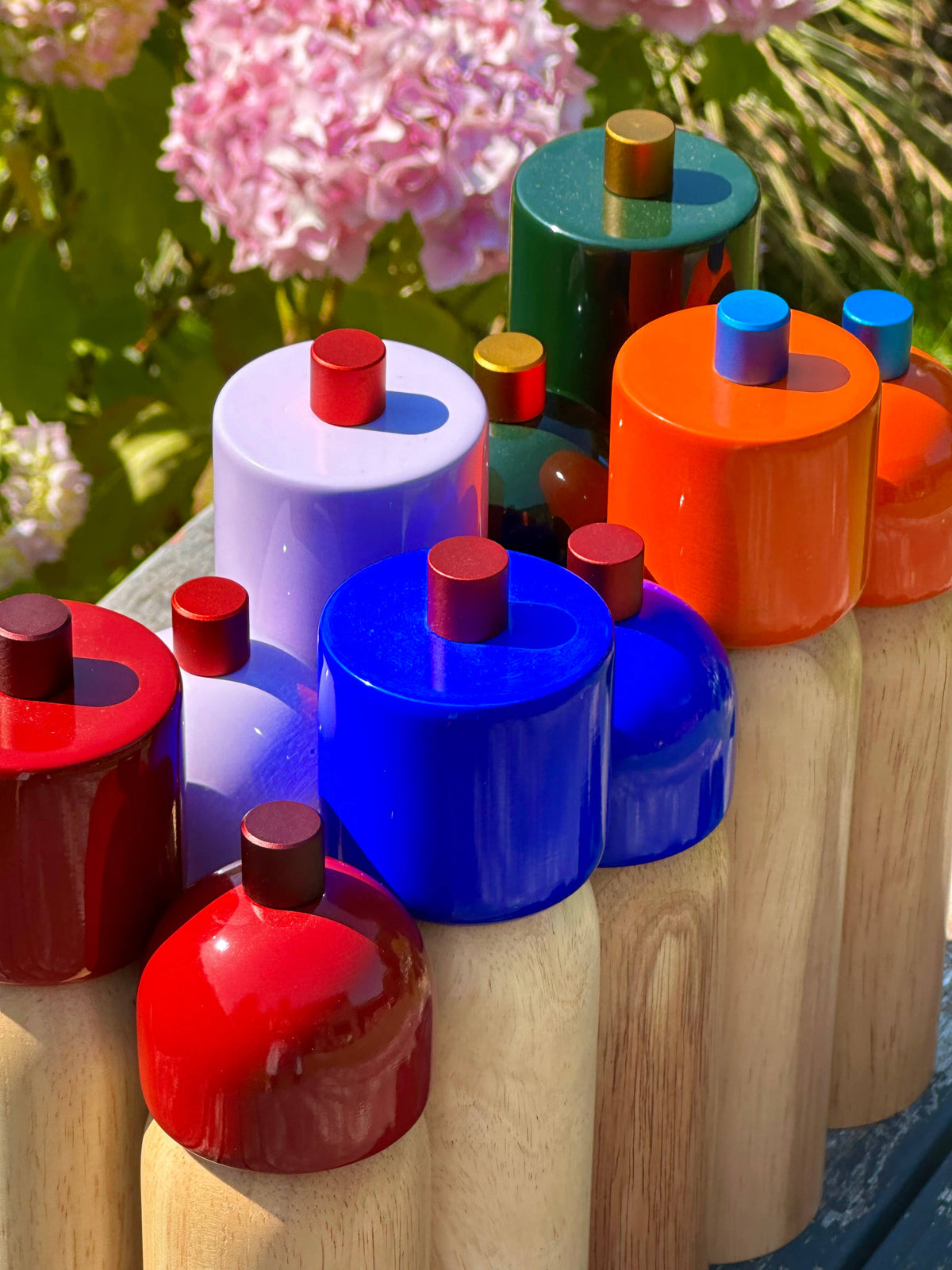 MÆGEN Salz / Pfeffermühle, Marineblau und Rot