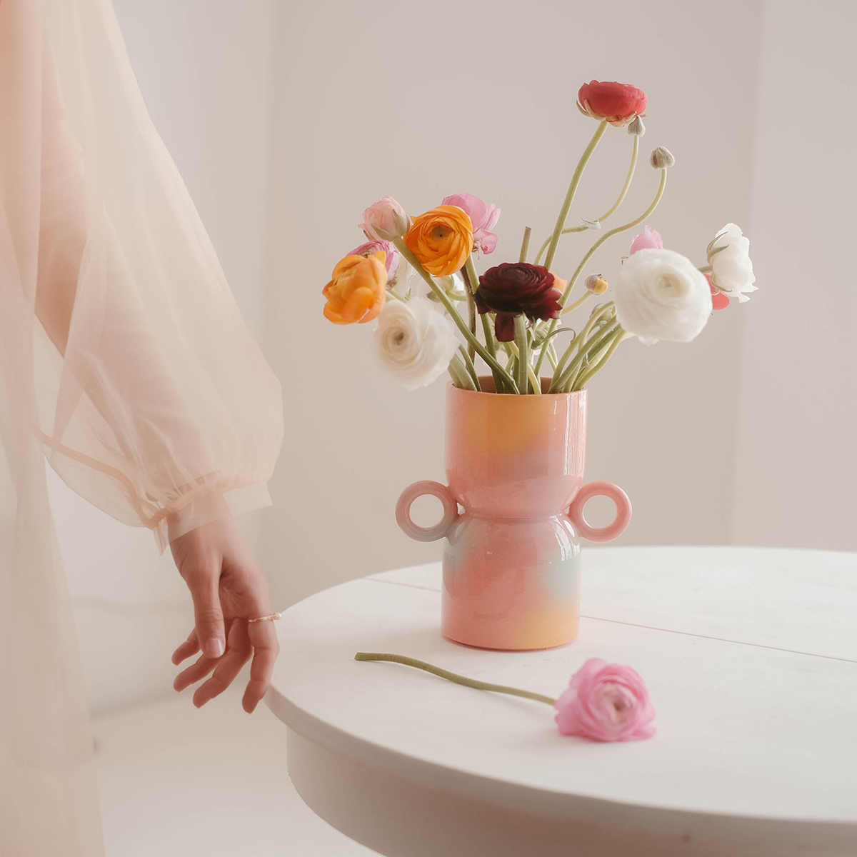 EUPHORIA Blumenvase von Temple Ceramic