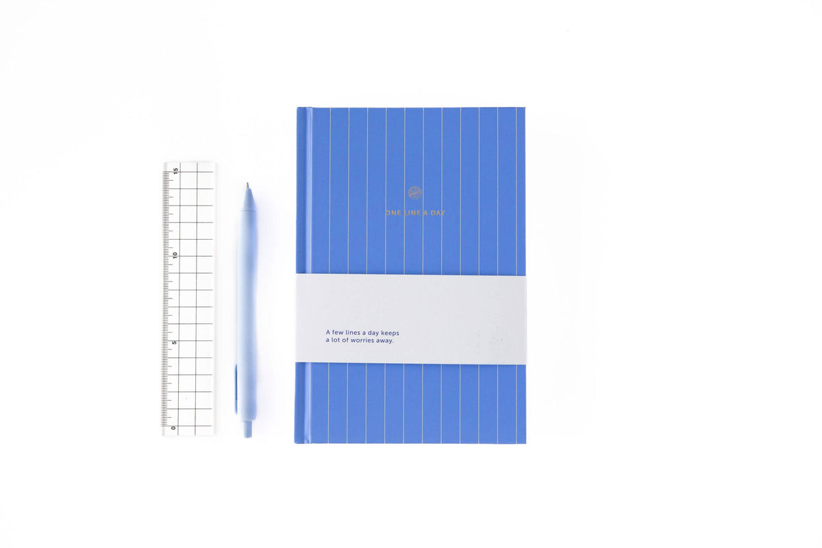 A-Journal One Line a Day - Lavendelfarbene Streifen
