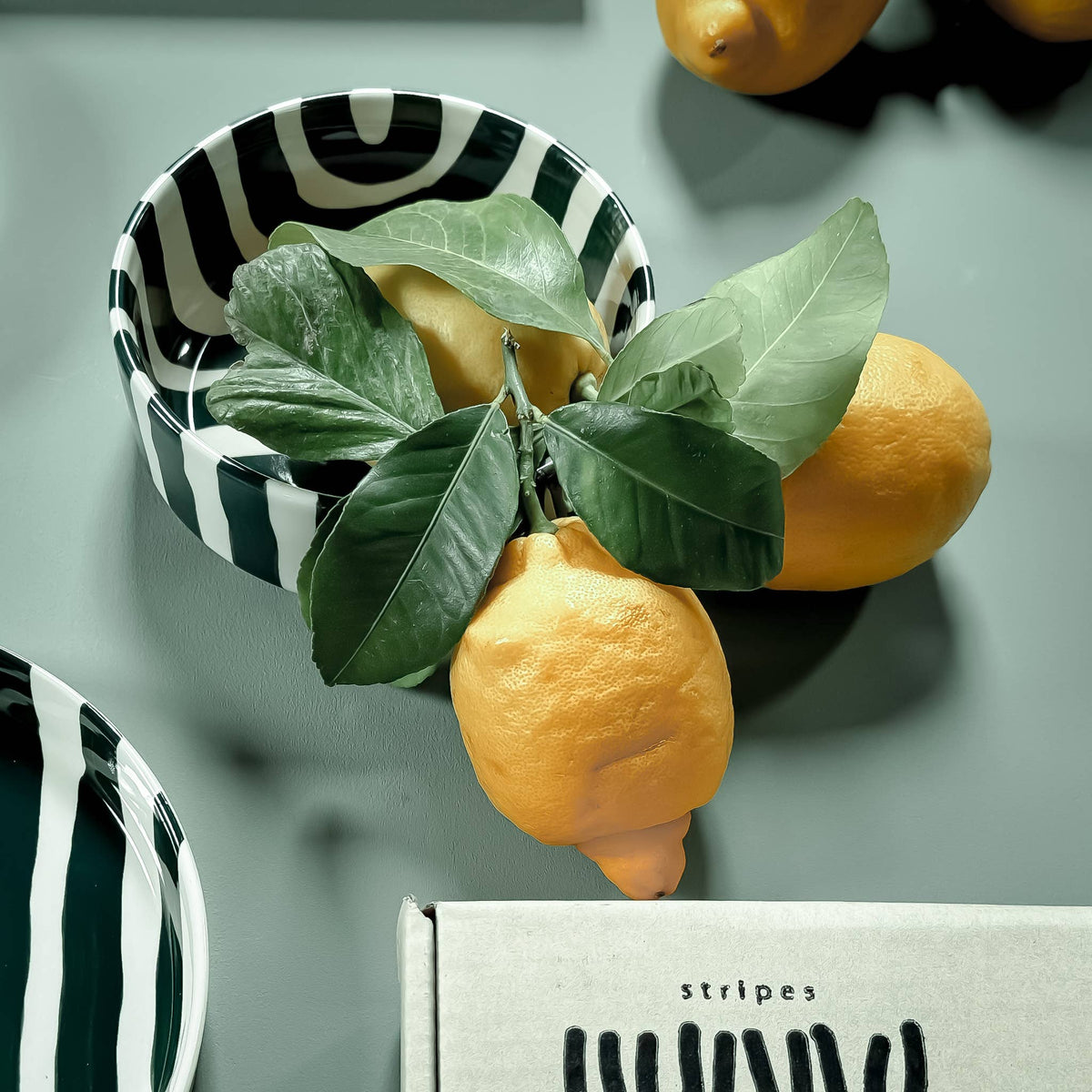 Magazin Minori Becher Stripes - gentle green