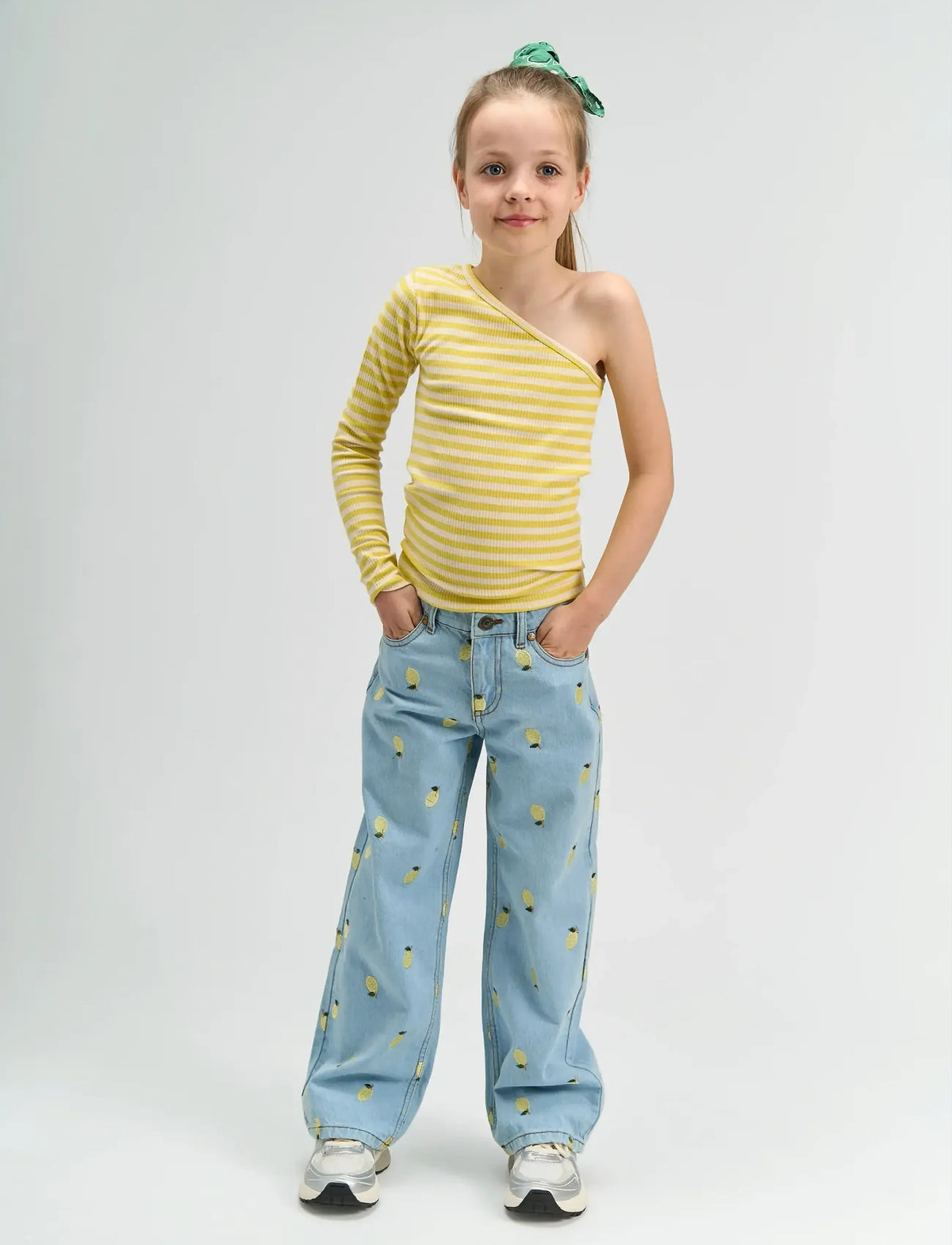 THE NEW TNSia Wide Fit Jeans - Jeans Hose mit Zitronen