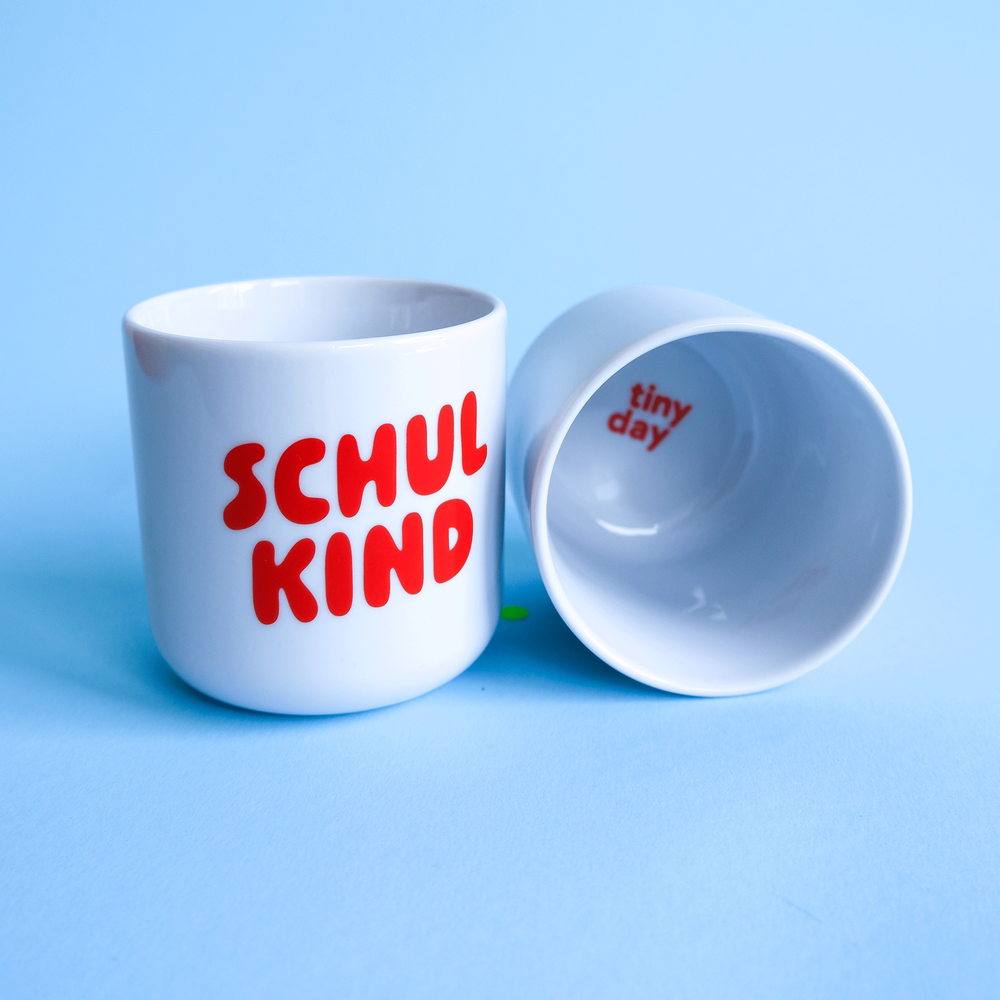 tinyday Porzellanbecher 'Schulkind' in rot oder blau