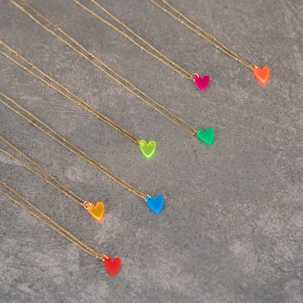 vanMauZ - Kette Lume Charms | Herz Neon Pink Gold