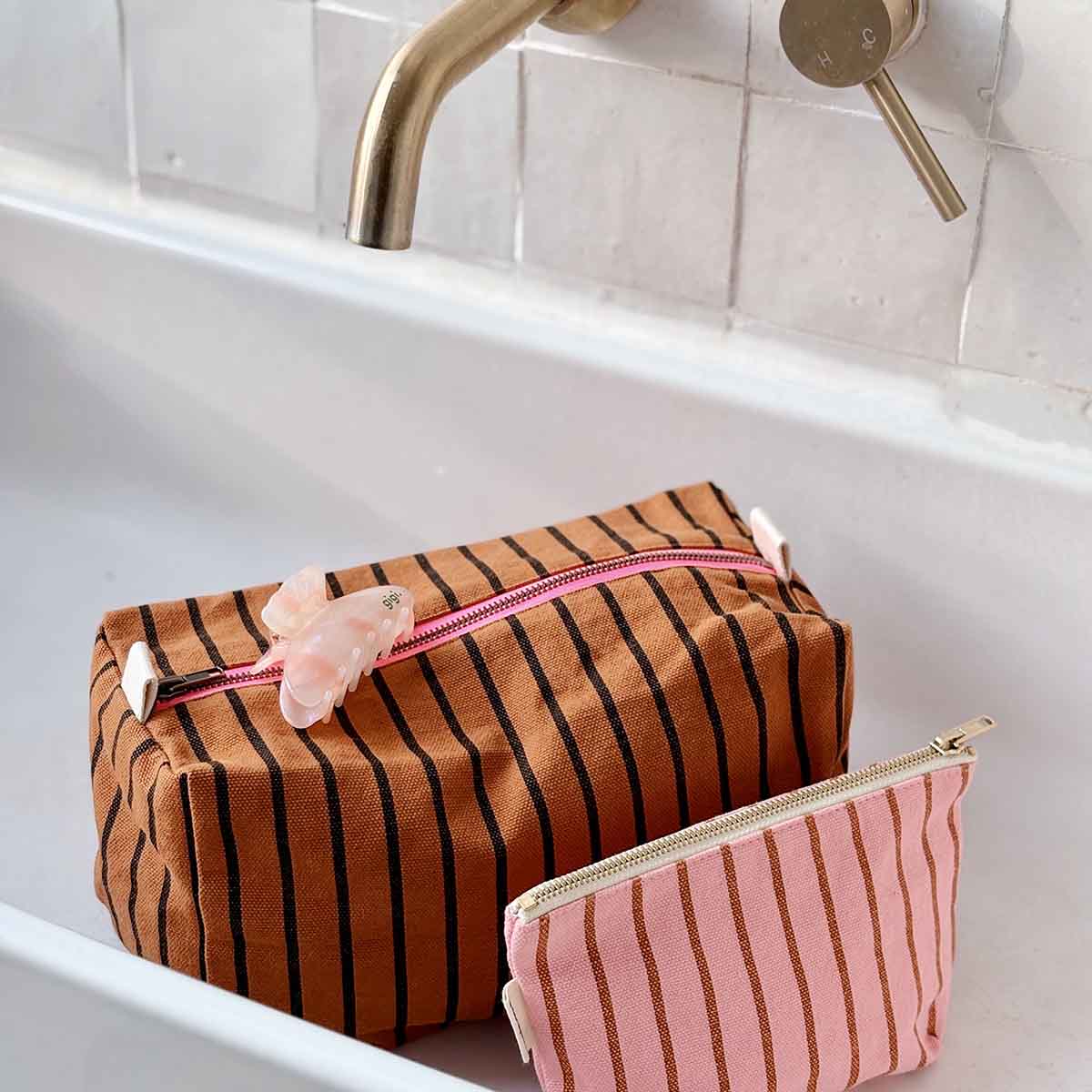 Rose in April "SOFIA" TENNIS TASCHE ERDBEERE / PECAN