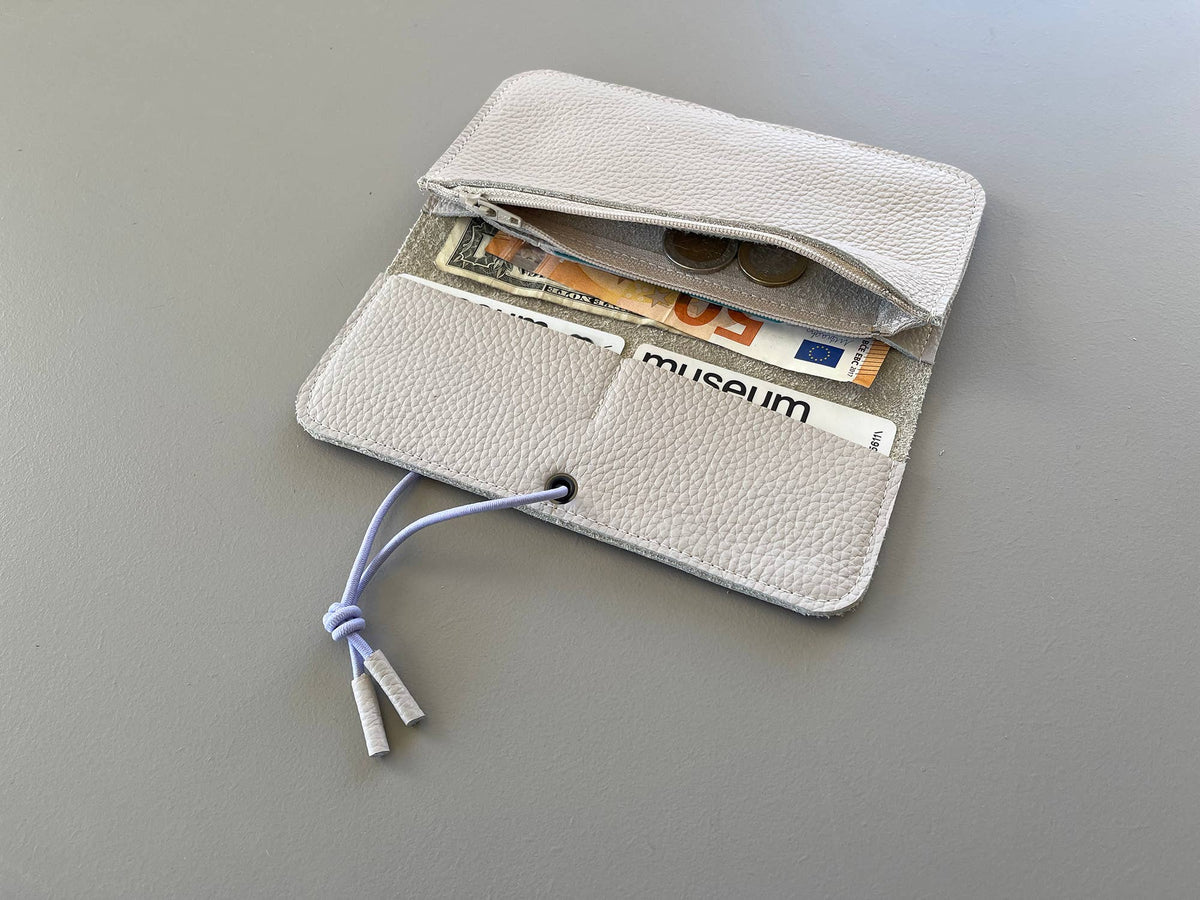 KNOT Wide Portemonnaie aus Leder (verschiedene Farben)