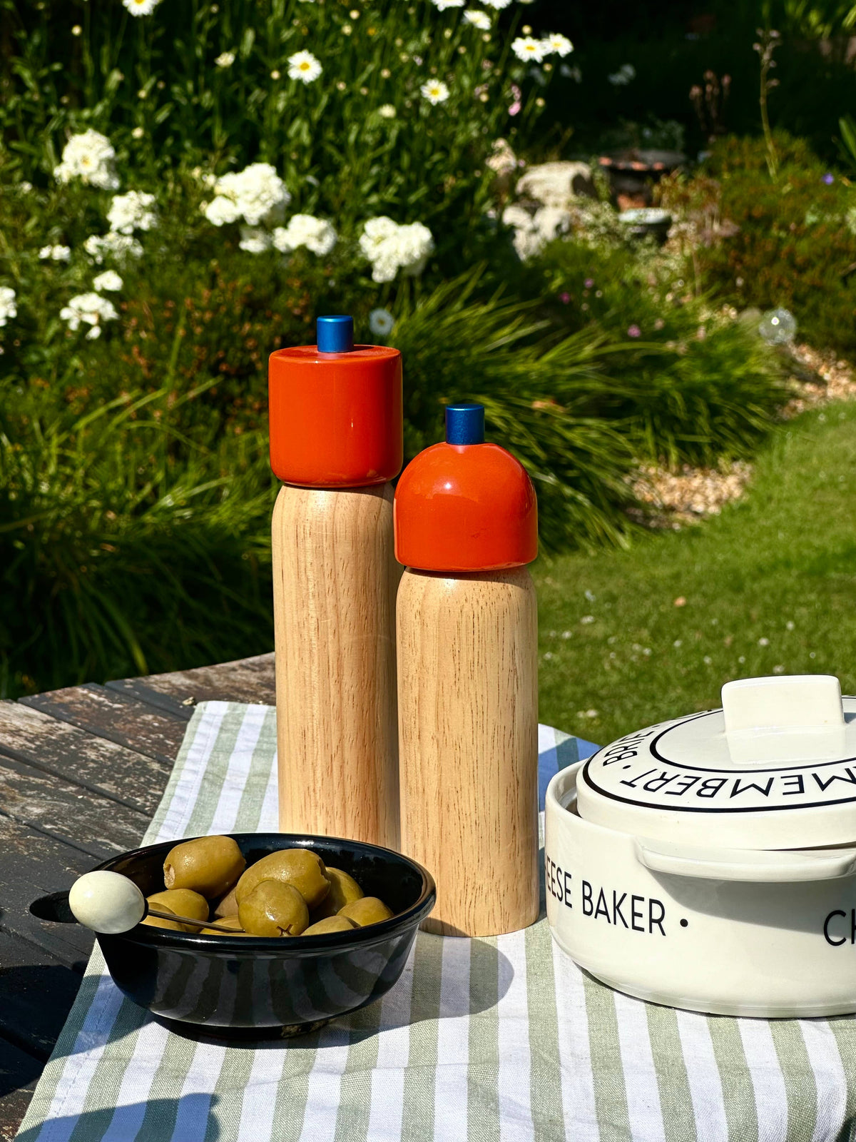 MÆGEN Salz- und Pfeffermühle, Orange und Blau