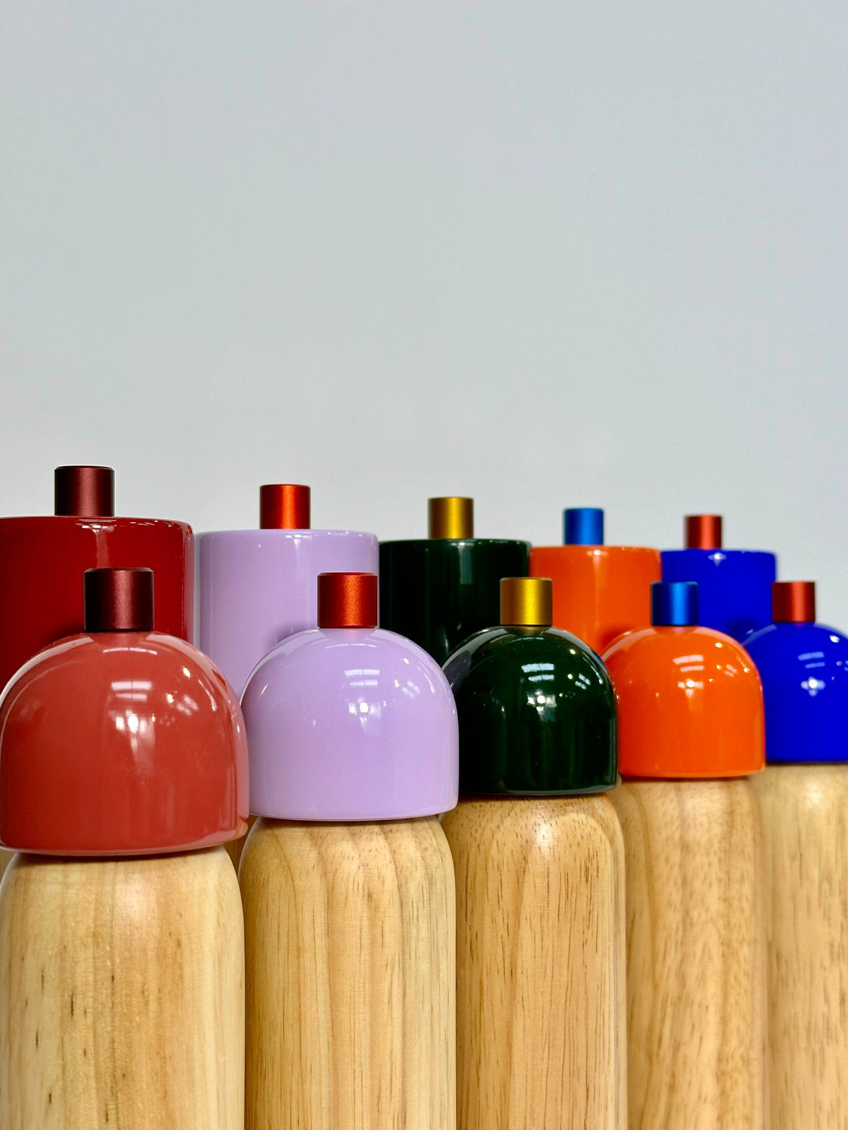 MÆGEN Salz / Pfeffermühle, Marineblau und Rot