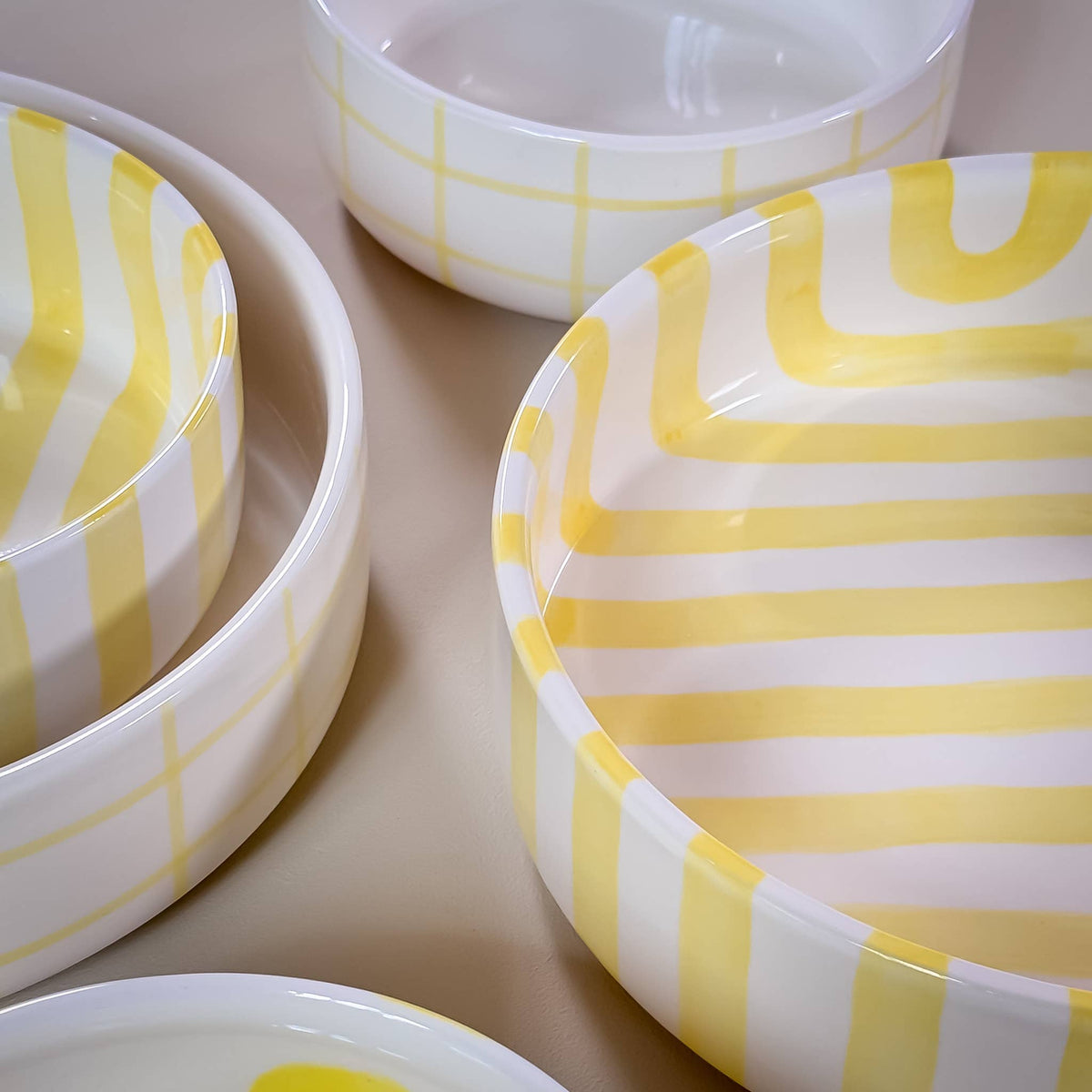 Magazin Minori Schale gross  Stripes - spiaggia yellow