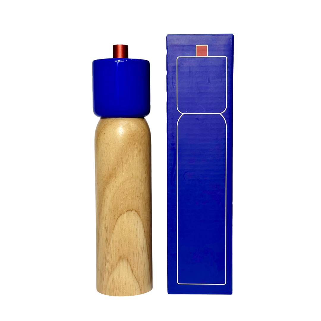 MÆGEN Salz / Pfeffermühle, Marineblau und Rot