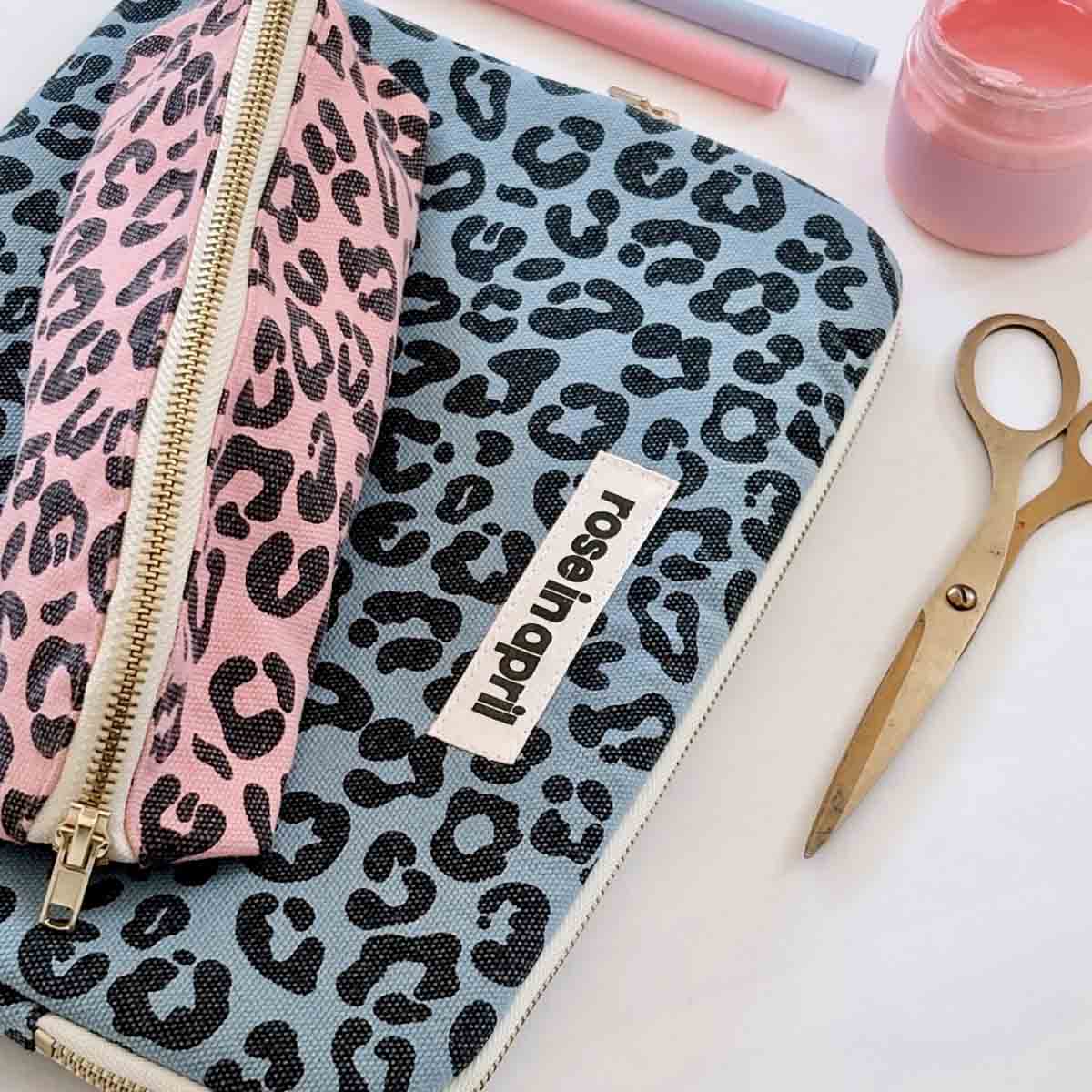 Rose in April "GASTON" Etui/ Graou Erdbeere Etui