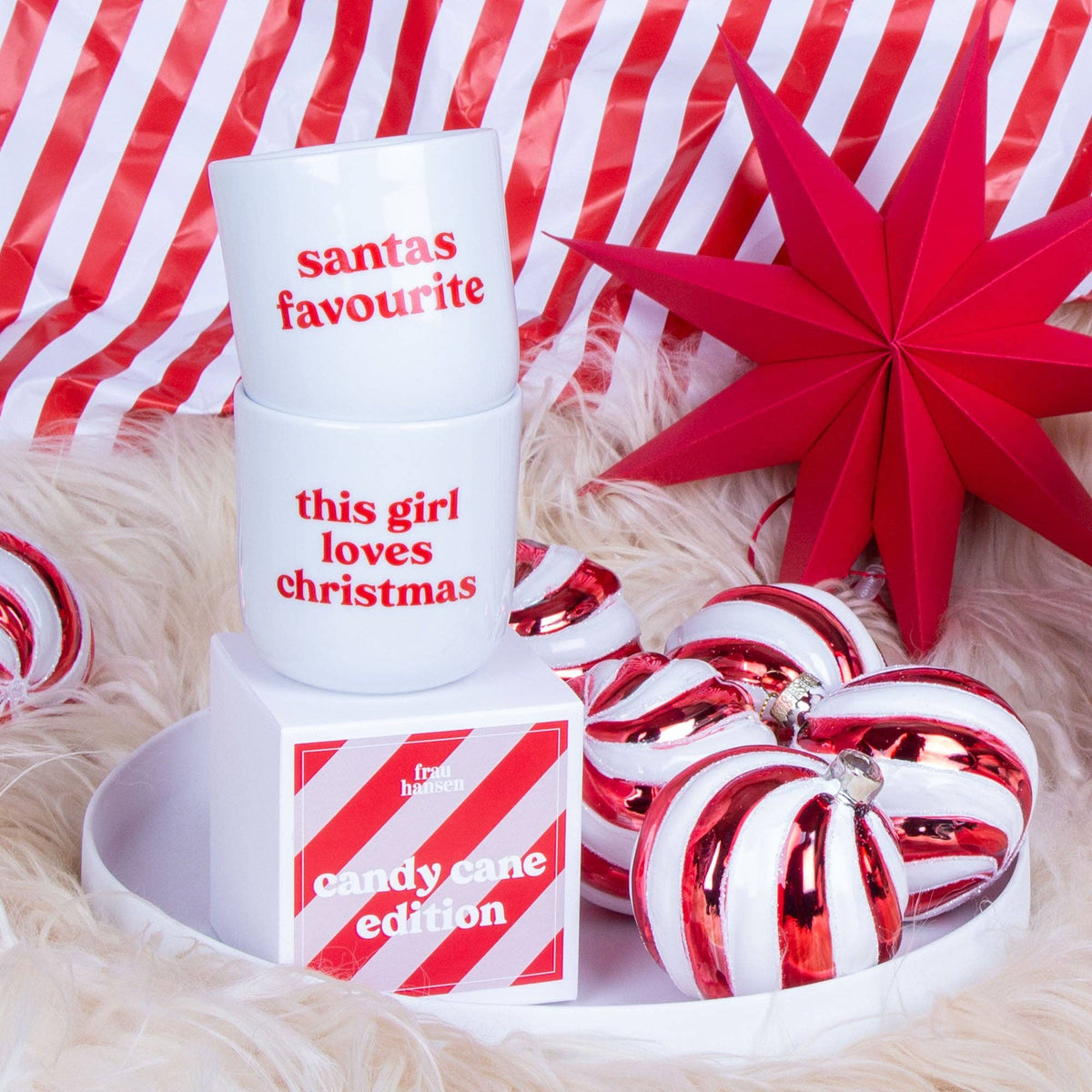 Becher "Christmas Girl" von  Frau Hansen