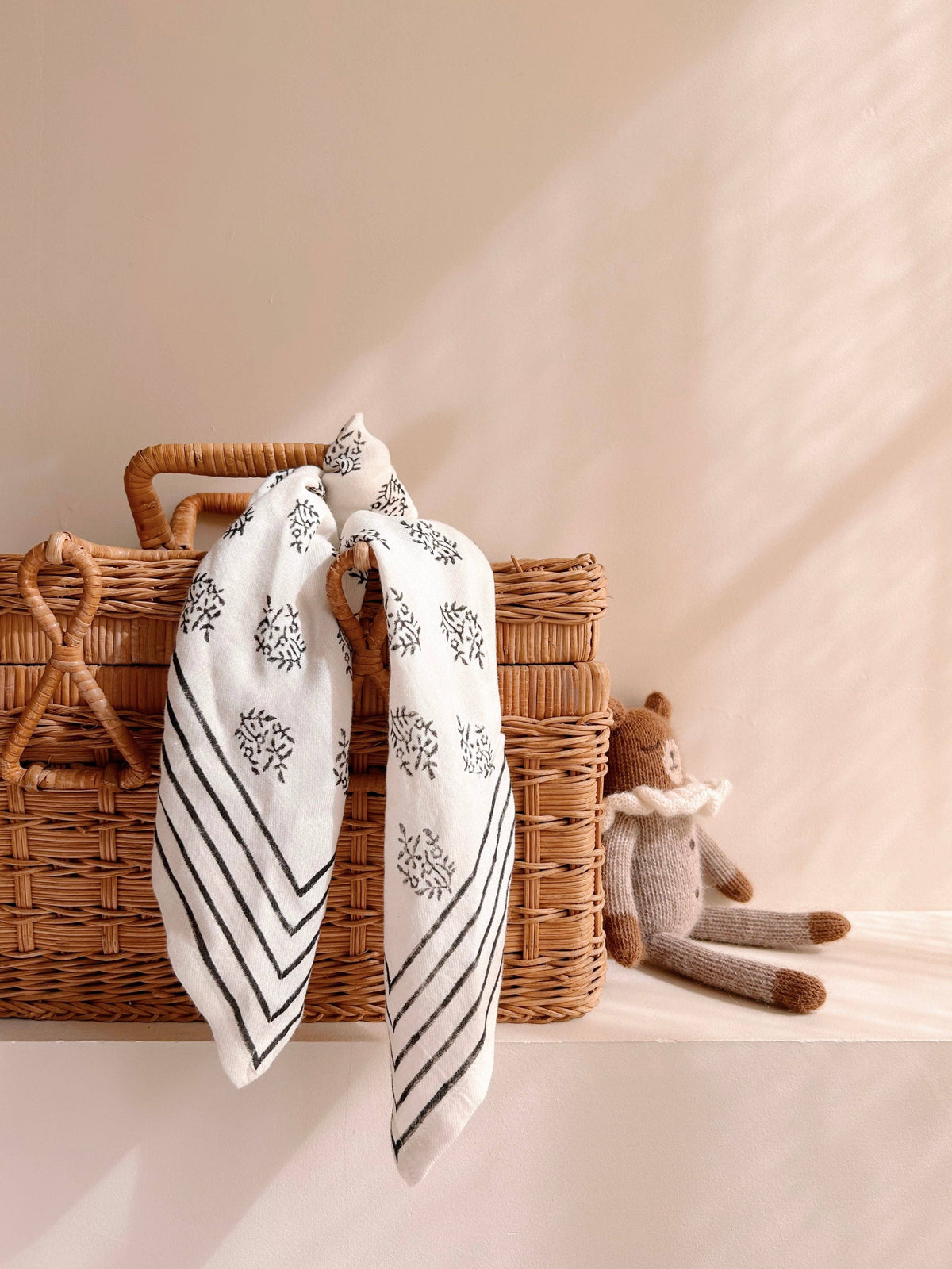 SO FAMILY - kleines Tuch "Delhi Latte"