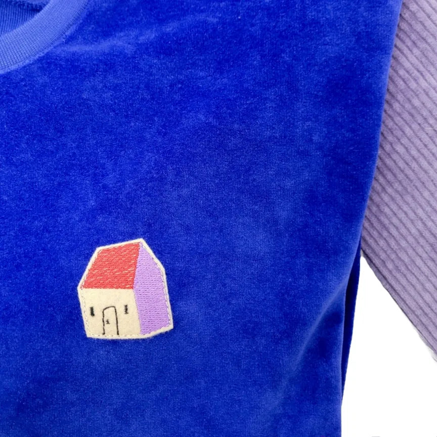 Studio du. Pullover knallblau Nicki mit Haus Patch