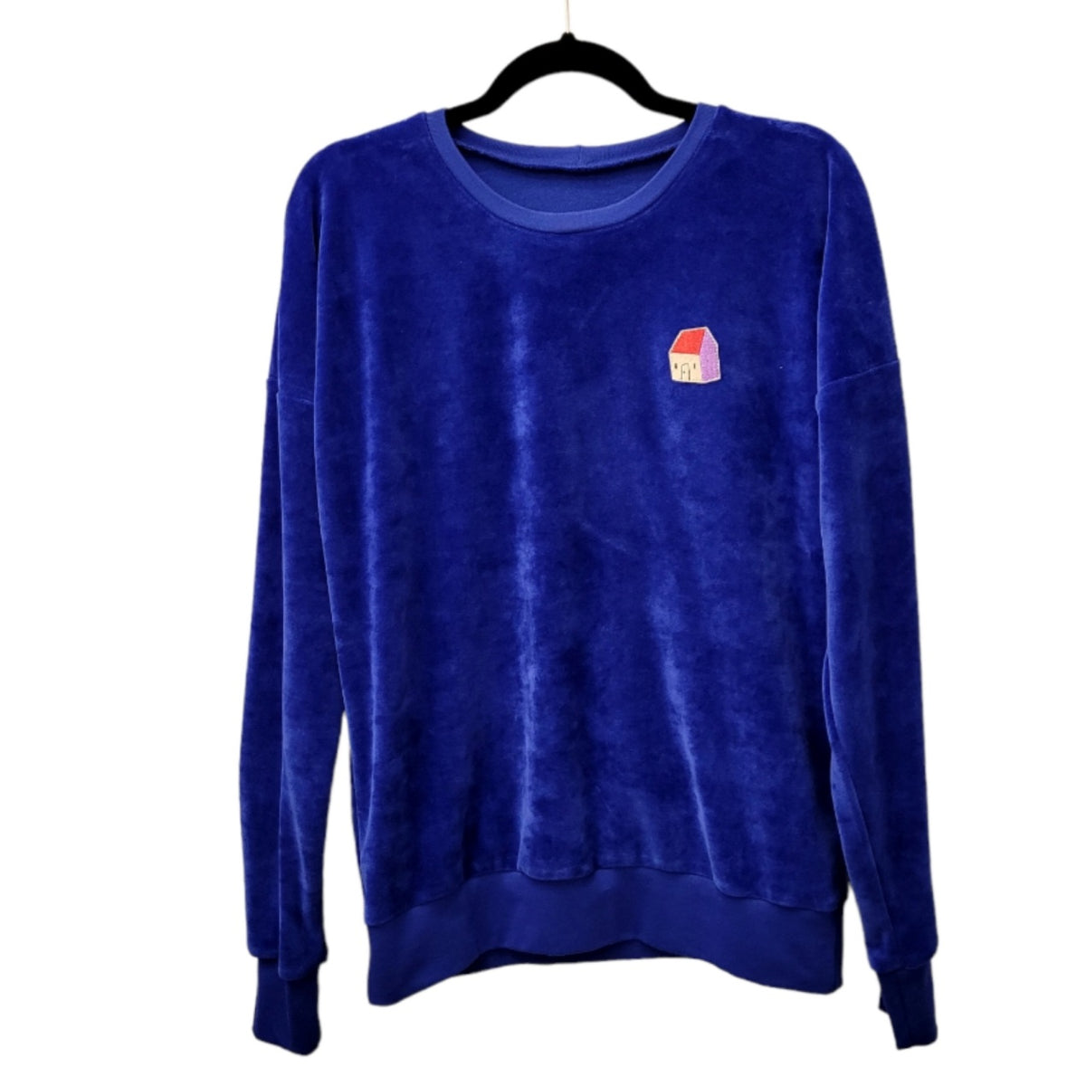 Studio du. Pullover knallblau Nicki mit Haus Patch