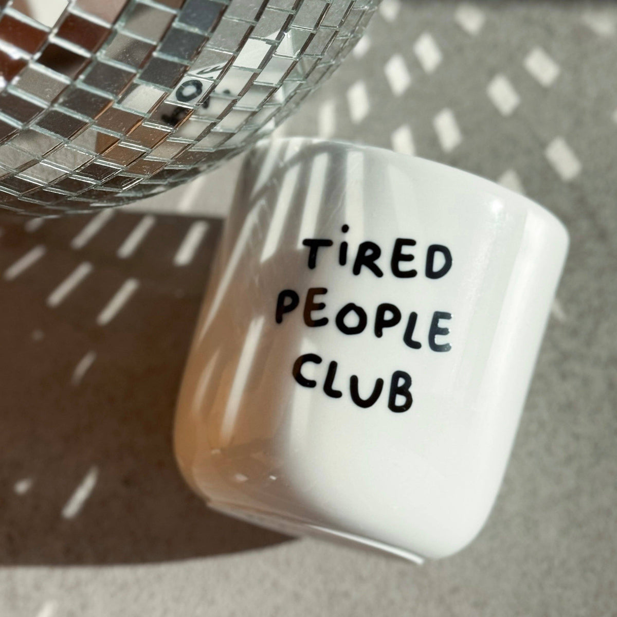 Frau Hansen - Becher Tired People Club