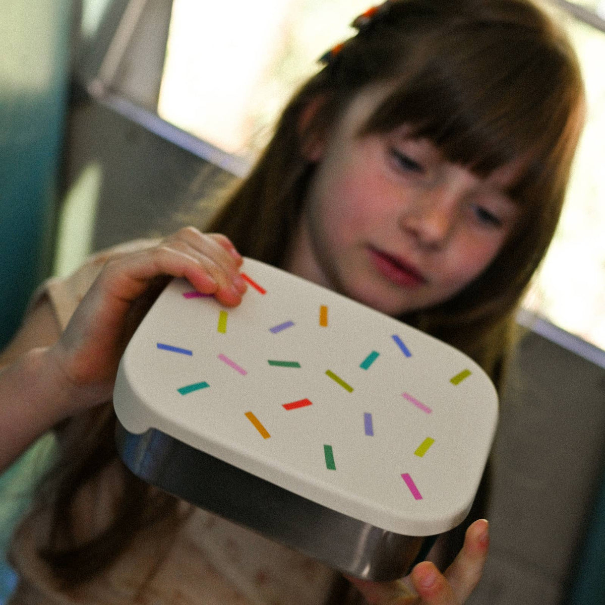 LUNCHBOX AUS EDELSTAHL MIT Fächern FÜR KINDERKONFetti