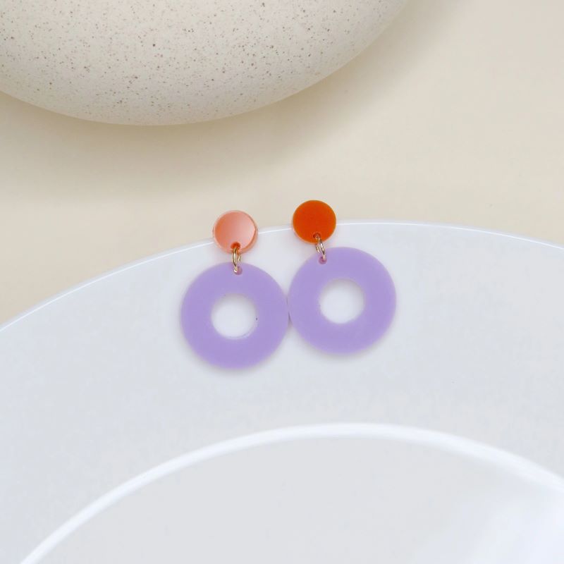 niemalsmehrohne Ohrstecker 'Colorblock Circle in orange & flieder'