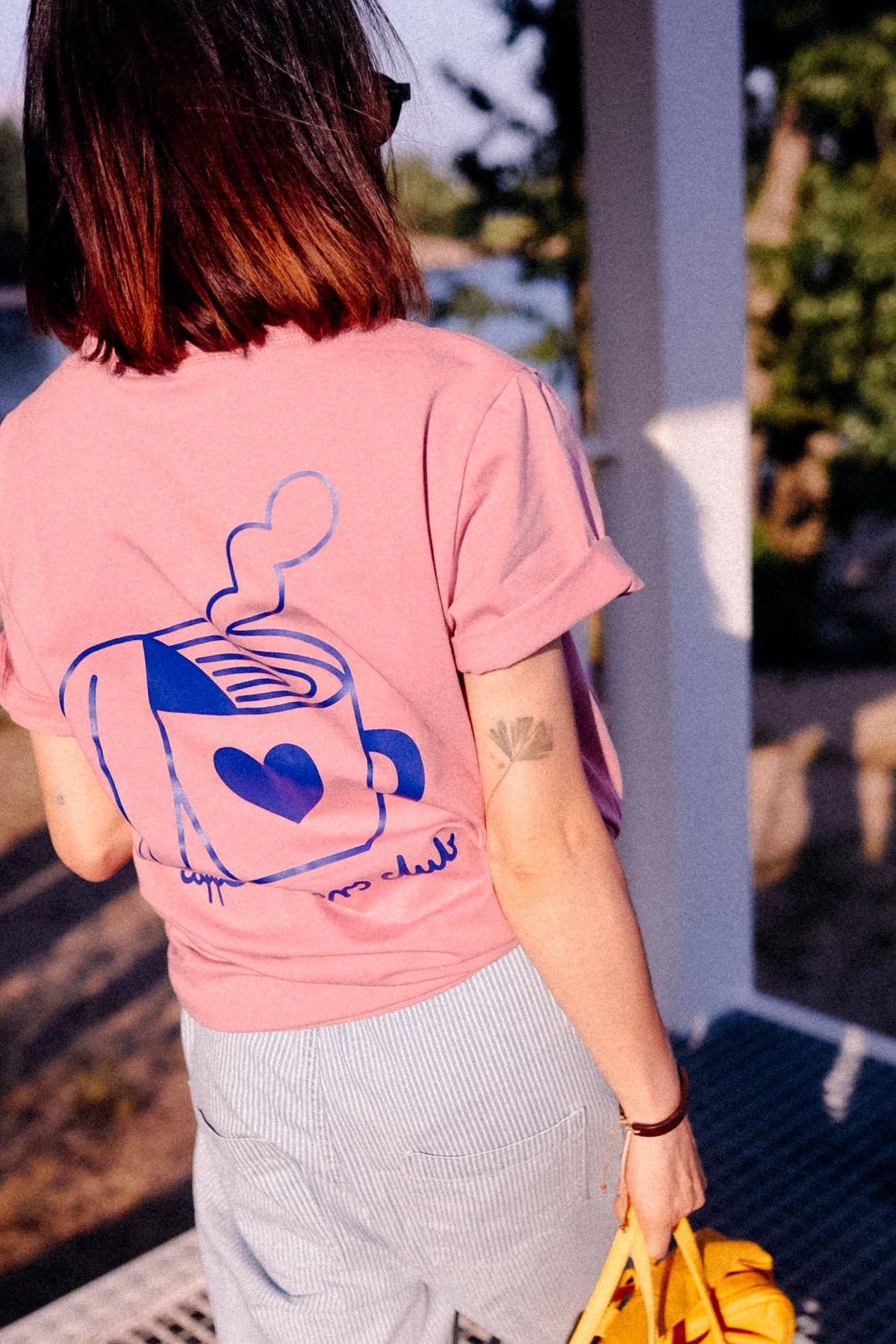 Dont grow up BIG COFFEE LOVER   auf Rosa -  ERWACHSENEN T-SHIRT