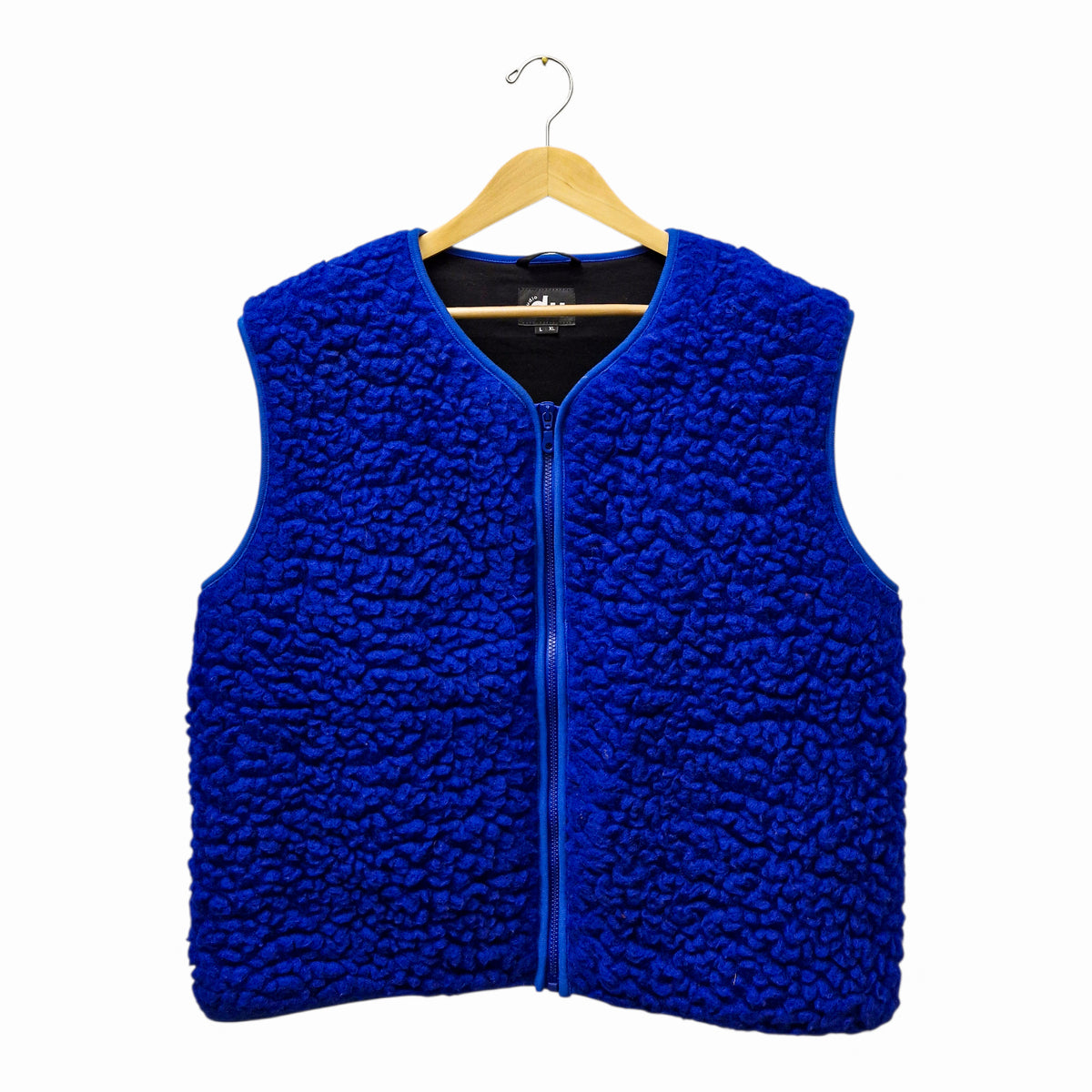 studio du. Weste Limited Edition special knallblau Wolle